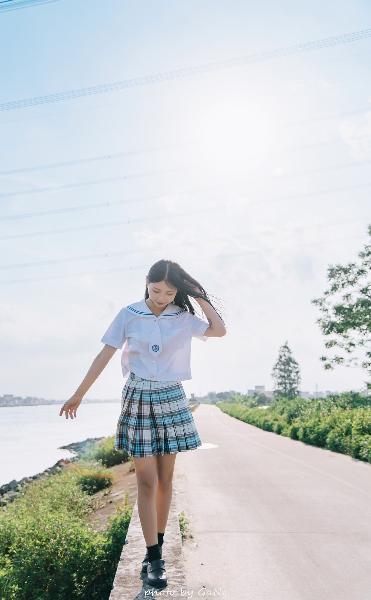 偷偷在线观看免费播放电视剧大全我